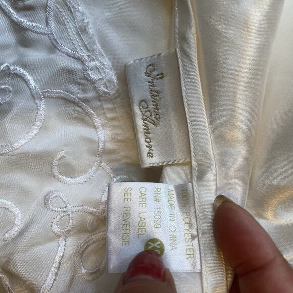 VTG IntimoAmore Women XS SlipDress Babydoll Nightie Lingerie SatinIvory Romantic - Picture 2 of 8